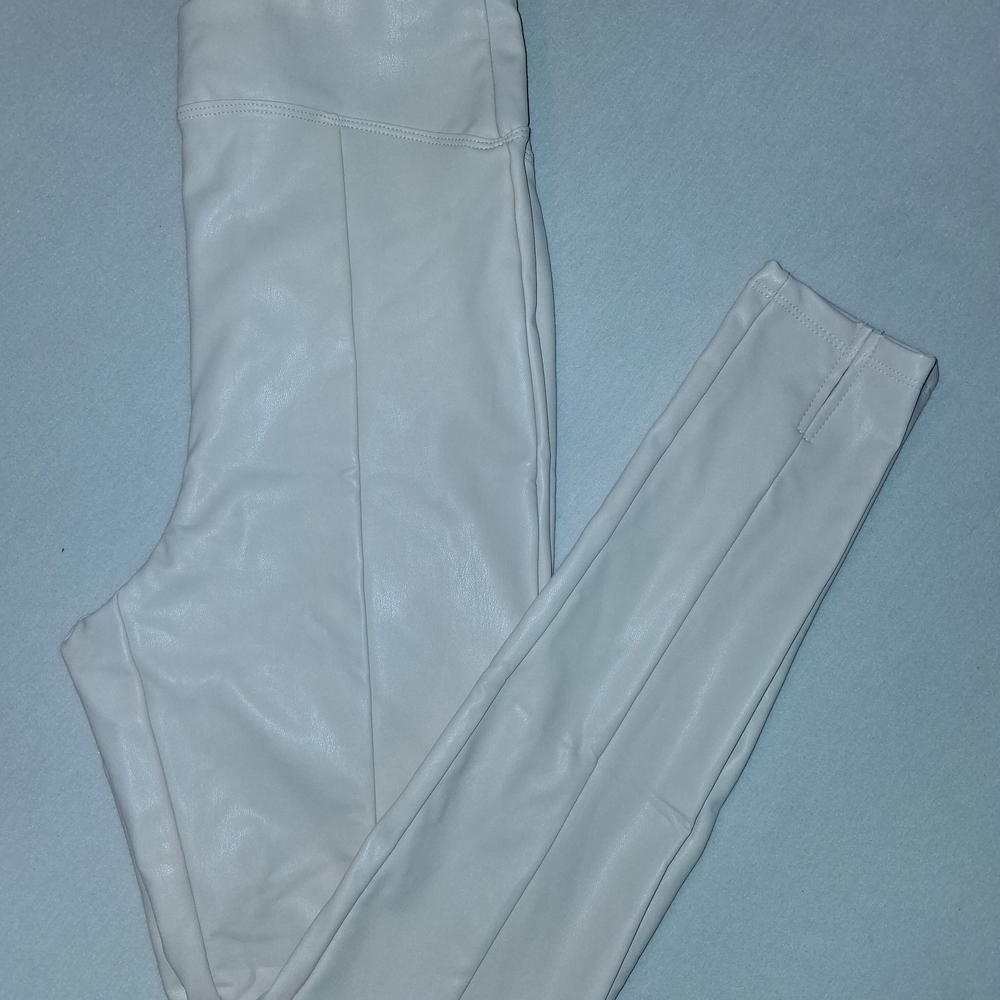 Express Cream Faux Leather Pants Size XS